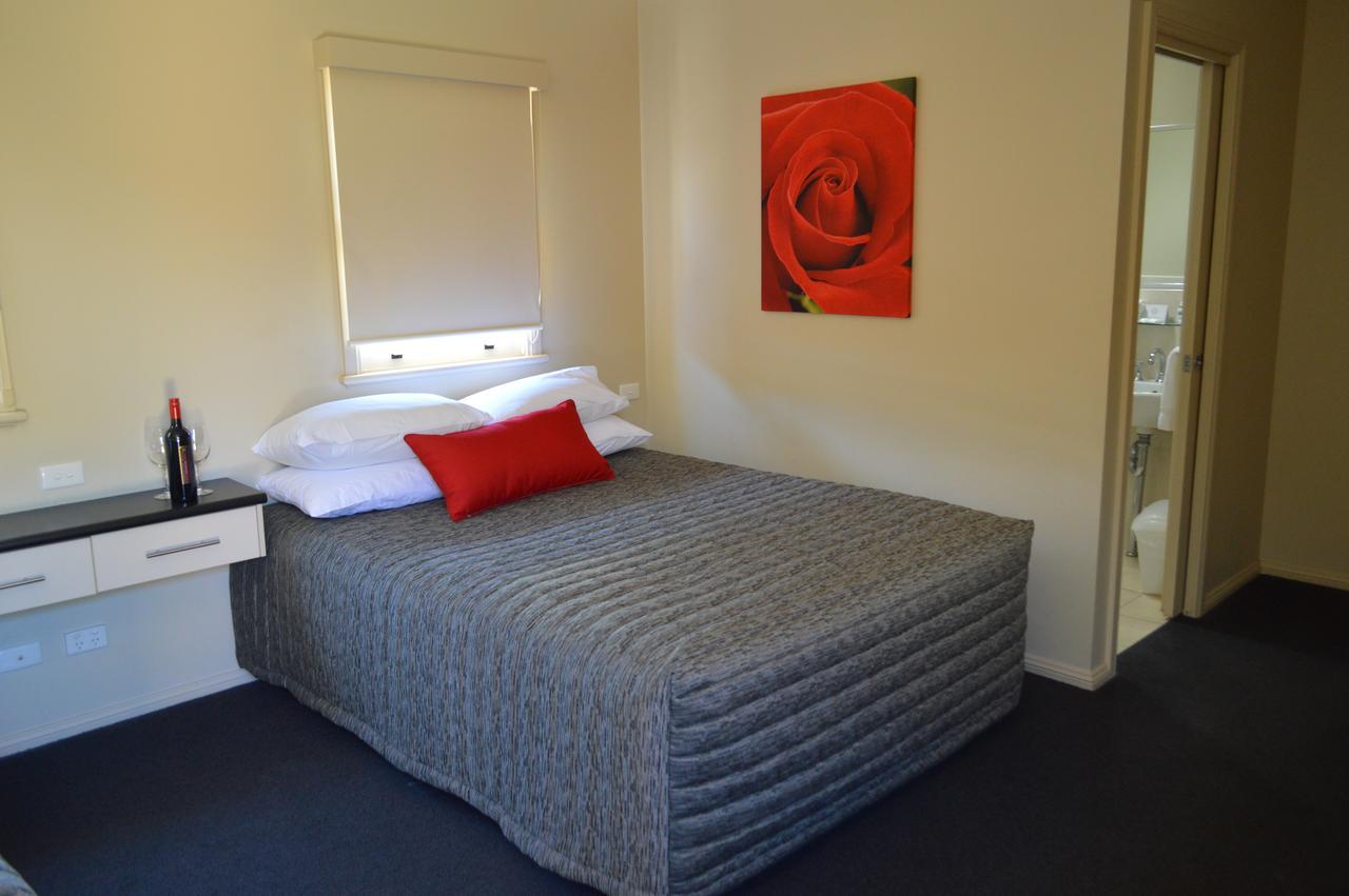 Prince Of Wales Hotel Gulgong Extérieur photo