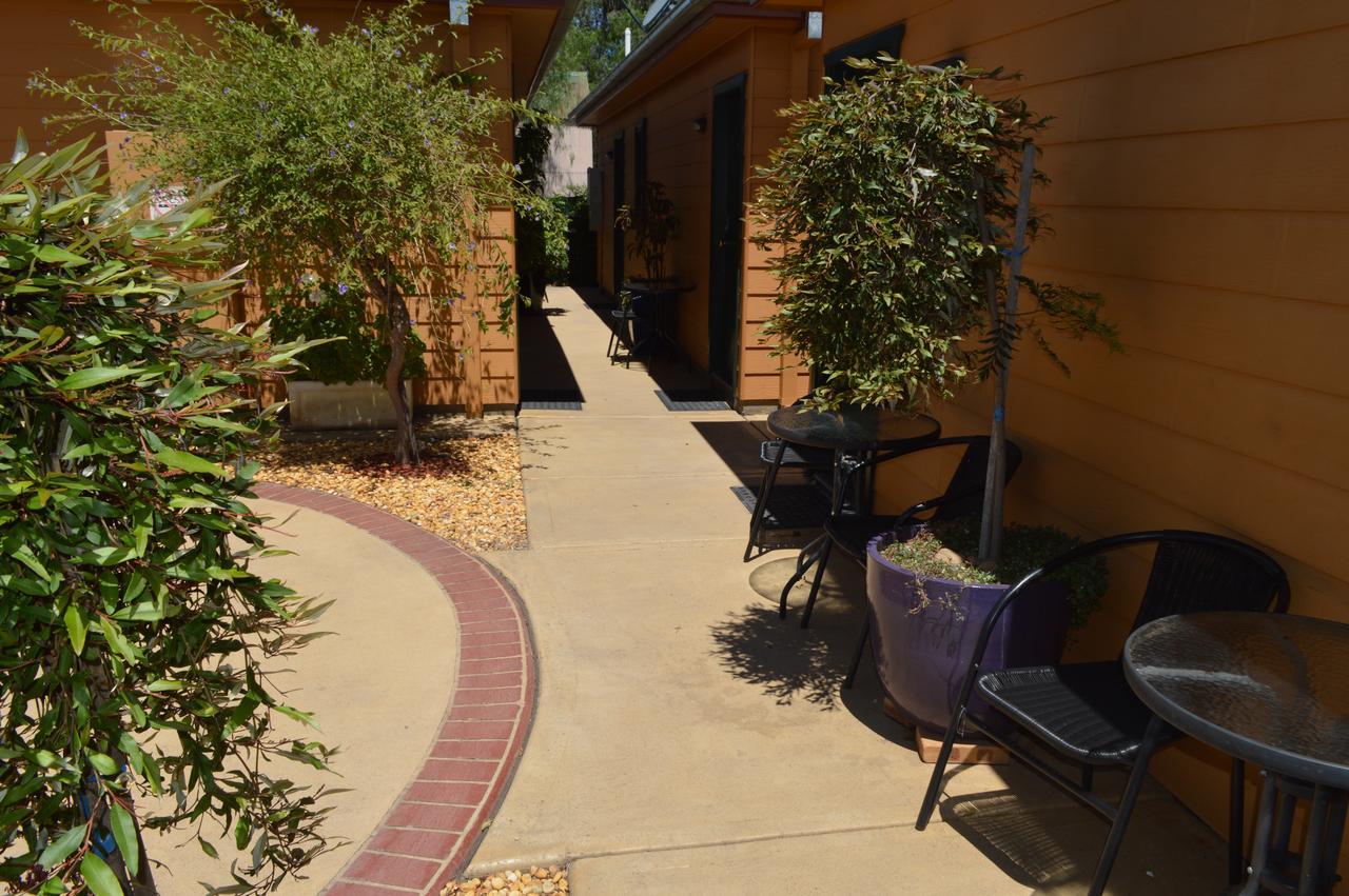 Prince Of Wales Hotel Gulgong Extérieur photo